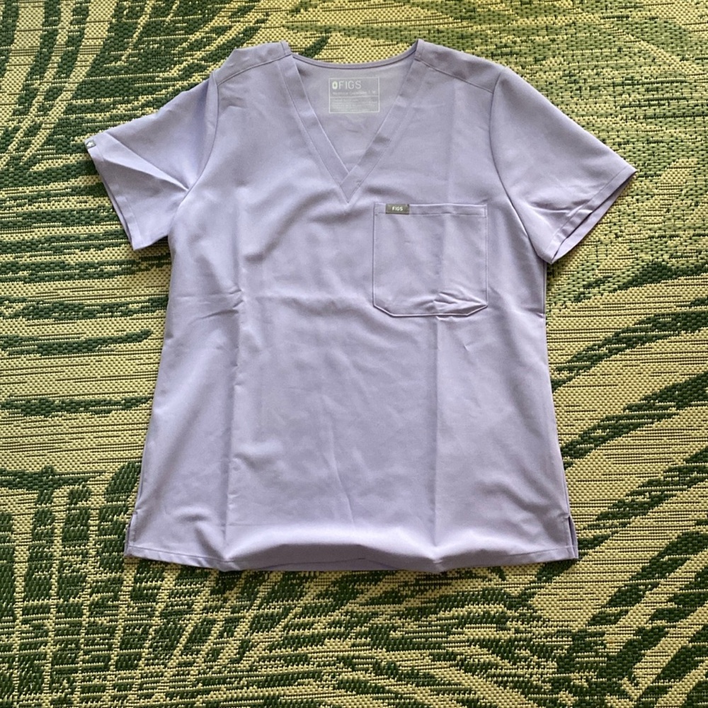 Figs Lavender Short Sleeve Top